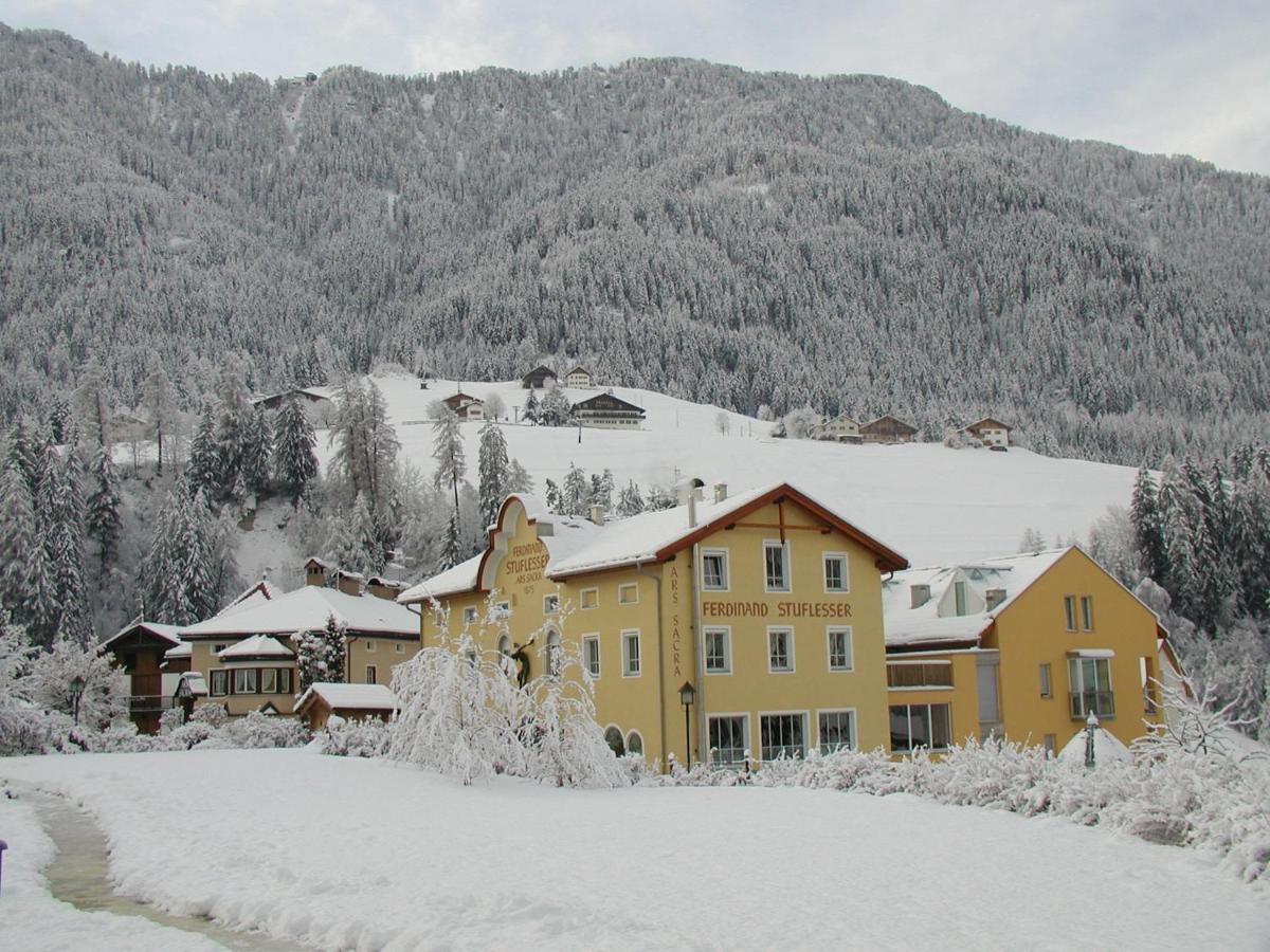 Apartments Petlin Urtijëi Buitenkant foto