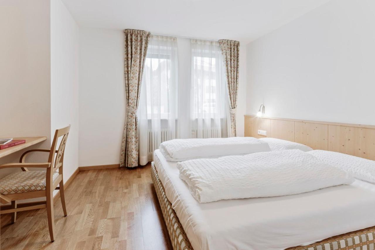 Apartments Petlin Urtijëi Buitenkant foto