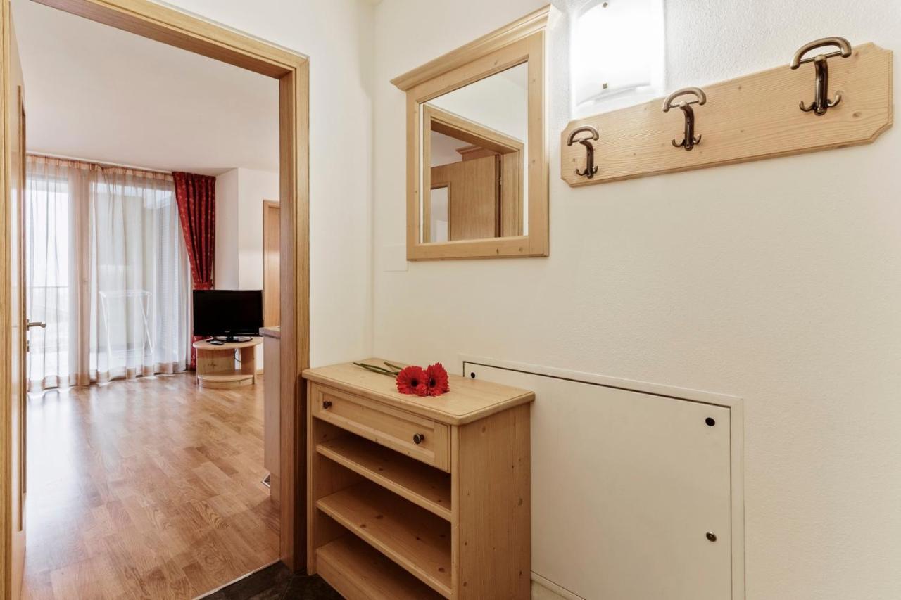 Apartments Petlin Urtijëi Buitenkant foto
